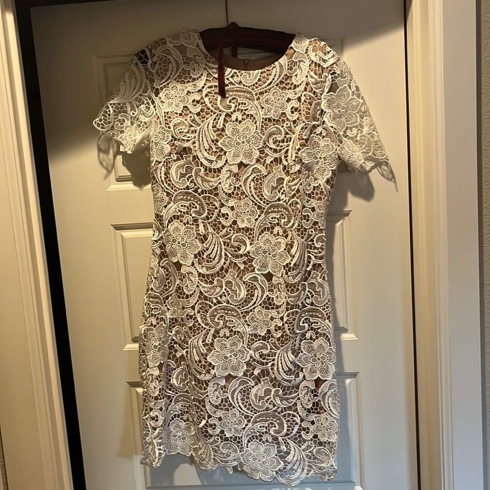 Dress the Population White Lace Lined Dress Size Medium